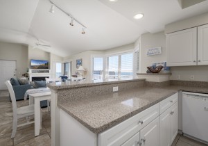 mahalo402-19-open-floor-plan.jpg