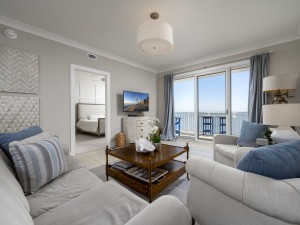 gateway912-12-living-area.jpg