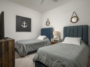 gateway912-19-bedroom-3.jpg