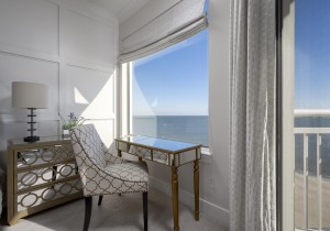 gateway912-5-primary-bedroom.jpg