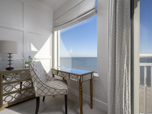 gateway912-5-primary-bedroom.jpg