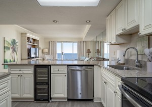 princessroyal1001-11-kitchen.jpg