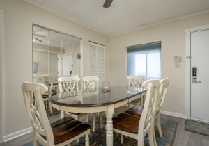 princessroyal1001-13-dining-area.jpg