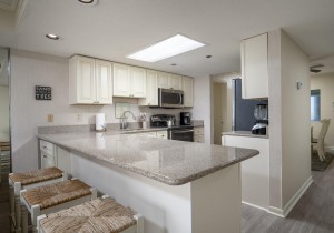 princessroyal1001-14-kitchen.jpg