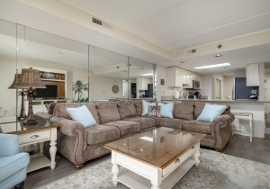 princessroyal1001-15-living-area.jpg