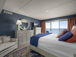 princessroyal1001-24-primary-bedroom.jpg