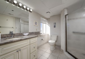 princessroyal1001-27-primary-bath.jpg