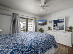 seamark308-18-bedroom.jpg