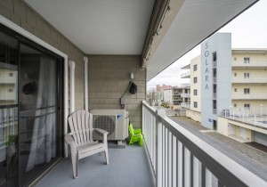 seamark308-6-bedroom-balc.jpg