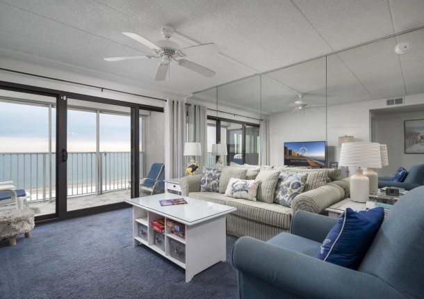 oceana303-5-living-area.jpg