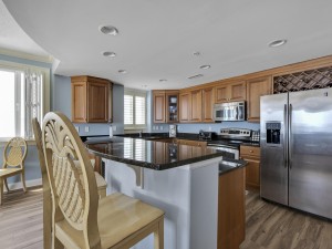 southbeach204-14-kitchen.jpg