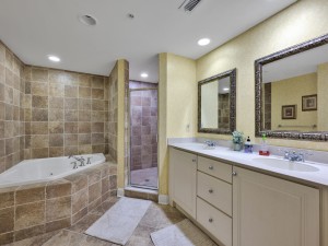 southbeach204-20-primary-bath.jpg