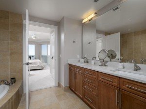 gateway1412-11-primary-bath.jpg