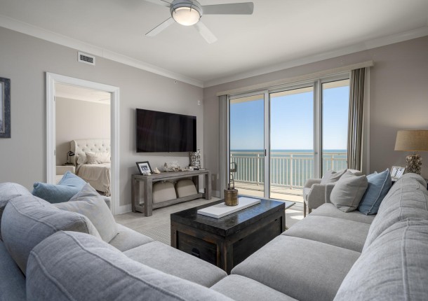 gateway1412-2-living-area-new.jpg
