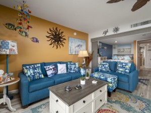 fountainhead1202-14-living-area.jpg