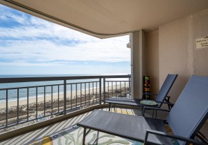 fountainhead1202-5-balcony.jpg