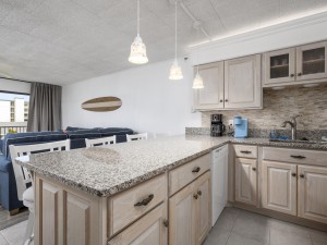 tradewinds203-12-kitchen.jpg