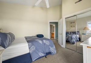 4100-401-15-bedroom-2.jpg
