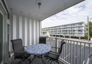 lazywhale22-6-balcony.jpg