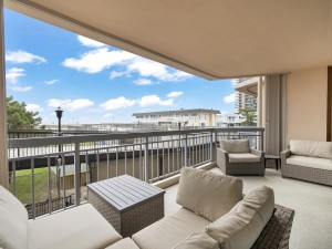 fountainhead205-1-balcony.jpg