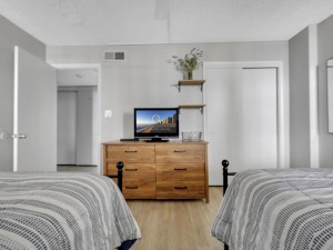 fountainhead205-15-bedroom-1.jpg