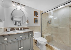 fountainhead205-16-bath.jpg