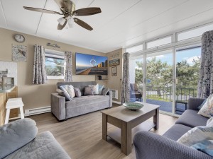 sparrow270-2cr-6-living-area.jpg