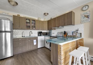 sparrow270-2cr-9-kitchen.jpg