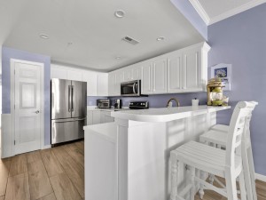 oceancastle202-10-kitchen.jpg