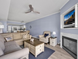 oceancastle202-12-living-area.jpg