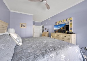 oceancastle202-14-primary-bedroom.jpg