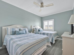 oceancastle202-17-bedroom-2.jpg
