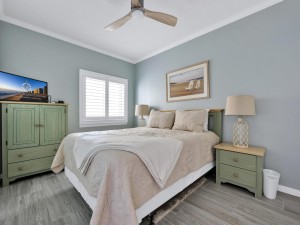 oceancastle202-19-bedroom-3.jpg