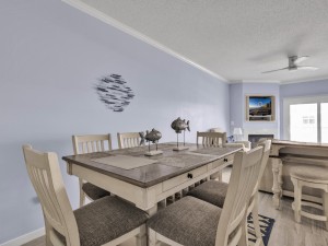 oceancastle202-6-dining.jpg