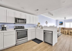 oceancastle202-7-kitchen.jpg