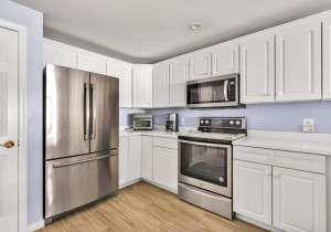 oceancastle202-9-kitchen.jpg