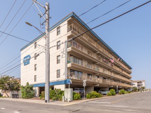 exterior.jpg