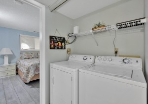 regencyplace105-19-laundry.jpg