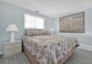 regencyplace105-20-bedroom-2.jpg