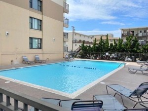 pool-owner-2.jpg