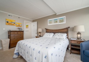 spd405-10-primary-bedroom.jpg