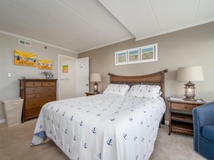 spd405-10-primary-bedroom.jpg