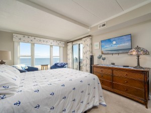spd405-8-prmary-bedroom.jpg