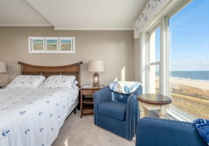 spd405-9-primary-bedroom.jpg
