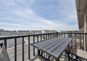 bahamaprincessw-15-upper-balcony-street-side.jpg