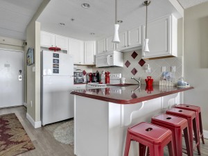 ocean11-606-10-kitchen.jpg