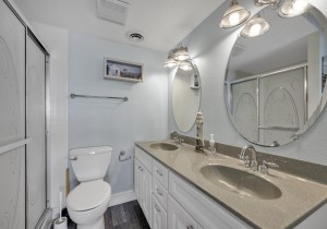 ocean11-606-18-primary-bath.jpg