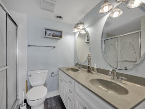 ocean11-606-18-primary-bath.jpg