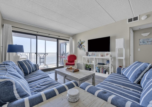 ocean11-606-6-living-area.jpg