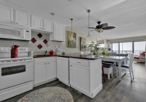 ocean11-606-9-kitchen.jpg